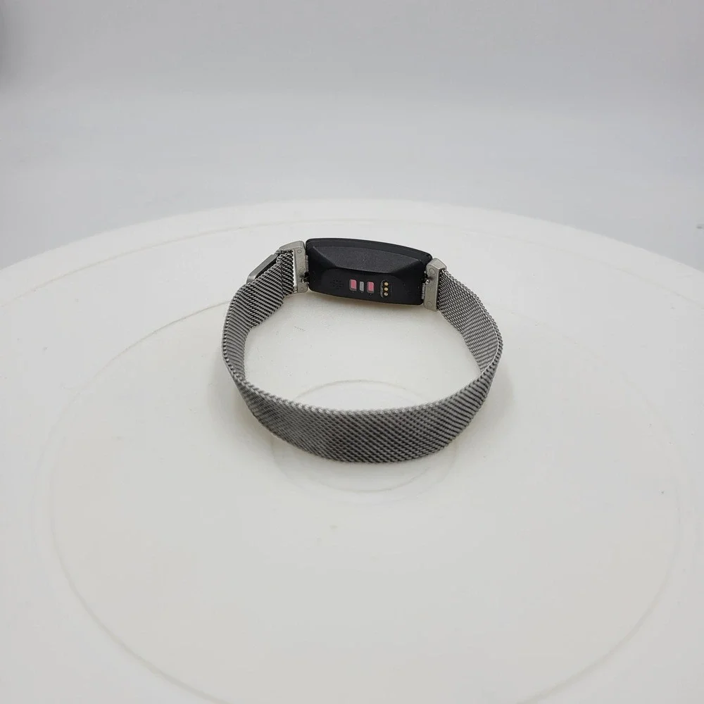FitBit Fitness Activity Tracker Black Metal Bands Magnetic Lock with Charger